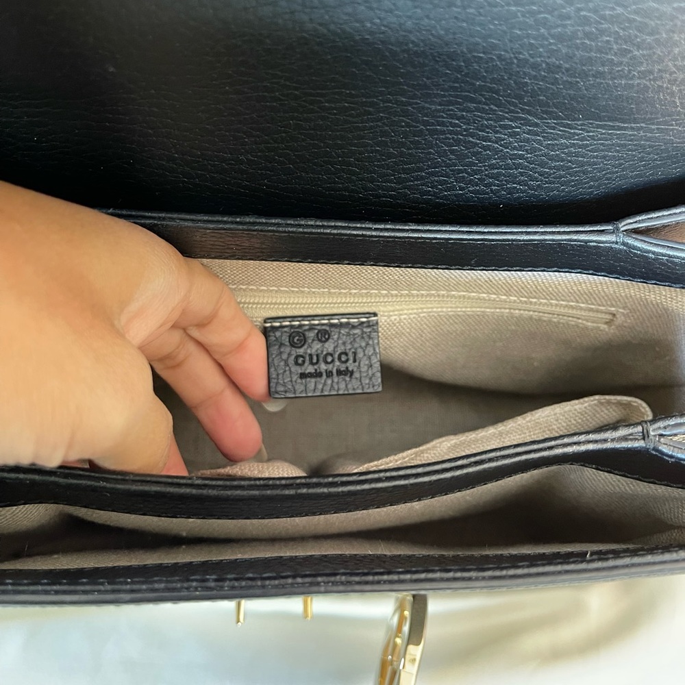Gucci interlocking Top Handle. - Picture 6 of 10